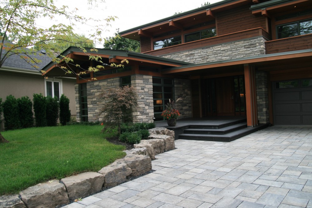 contemporary driveway, Traflagar stone and armor stone